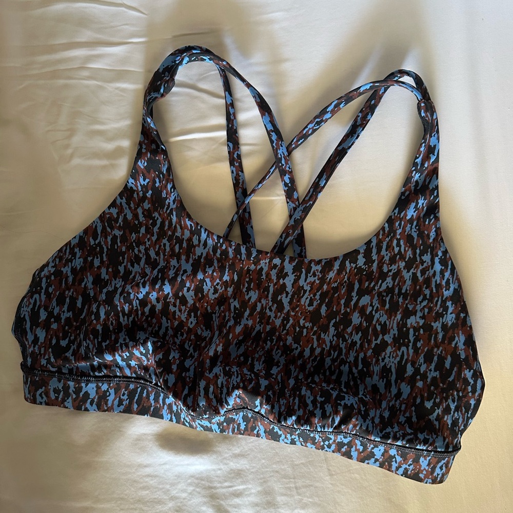 Lululemon sports bra